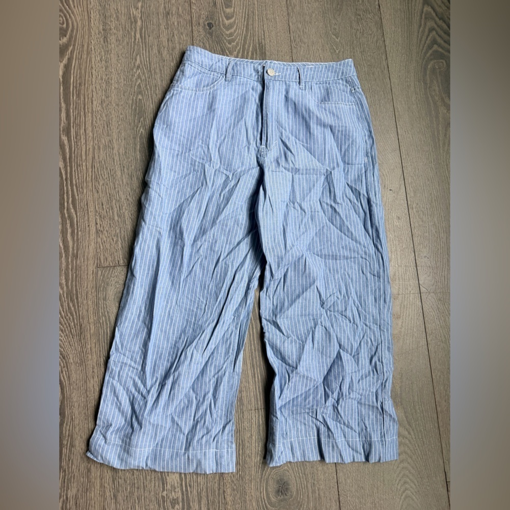 Habitual Cropped Striped Pants in Blue / White Size 6